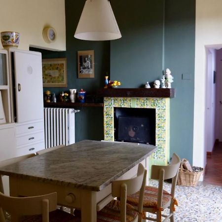 La Casa Di Giulia: Una Pausa In Collina Fubine Bagian luar foto