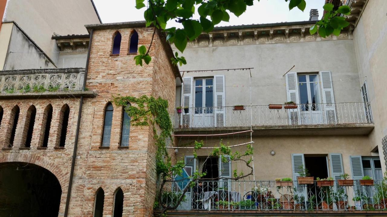 La Casa Di Giulia: Una Pausa In Collina Fubine Bagian luar foto